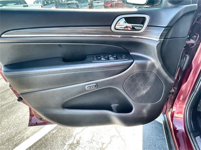 used 2022 Jeep Grand Cherokee car, priced at $29,995