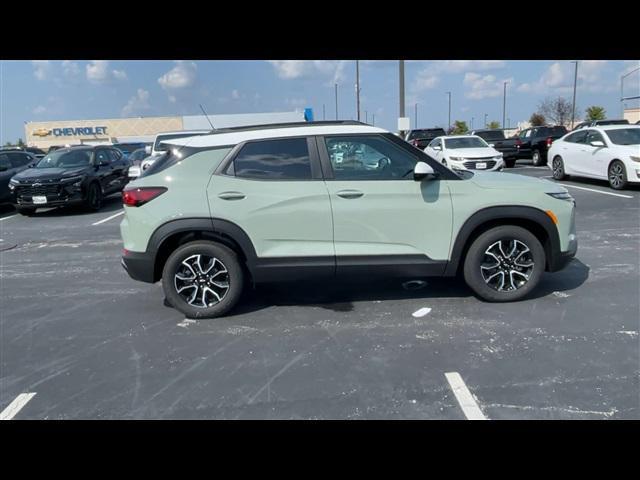 new 2025 Chevrolet TrailBlazer car, priced at $28,951