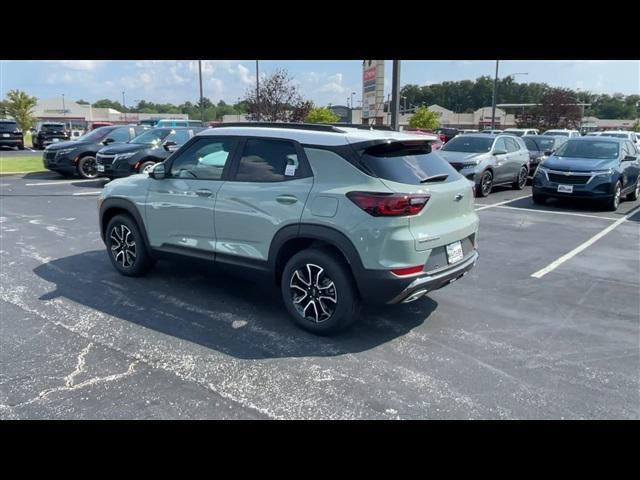 new 2025 Chevrolet TrailBlazer car, priced at $28,951