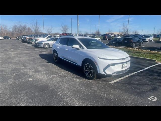 new 2025 Chevrolet Equinox car, priced at $43,045