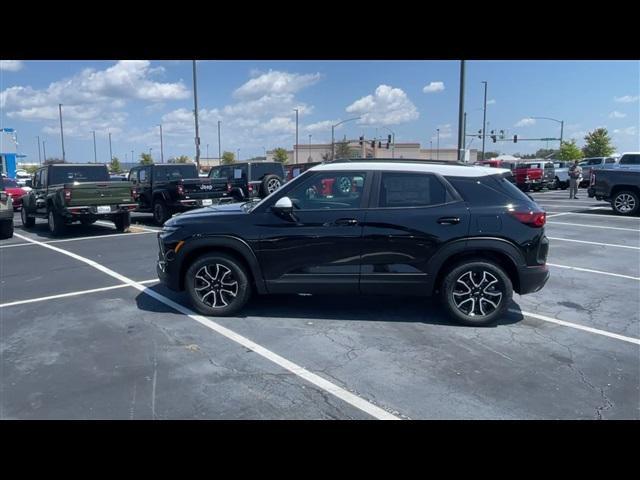 new 2025 Chevrolet TrailBlazer car, priced at $28,683