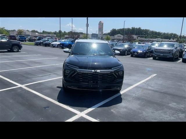 new 2025 Chevrolet TrailBlazer car, priced at $28,683