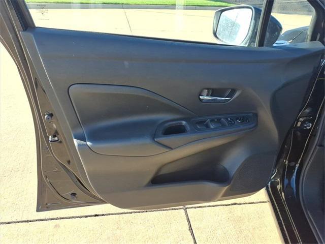 used 2023 Nissan Versa car