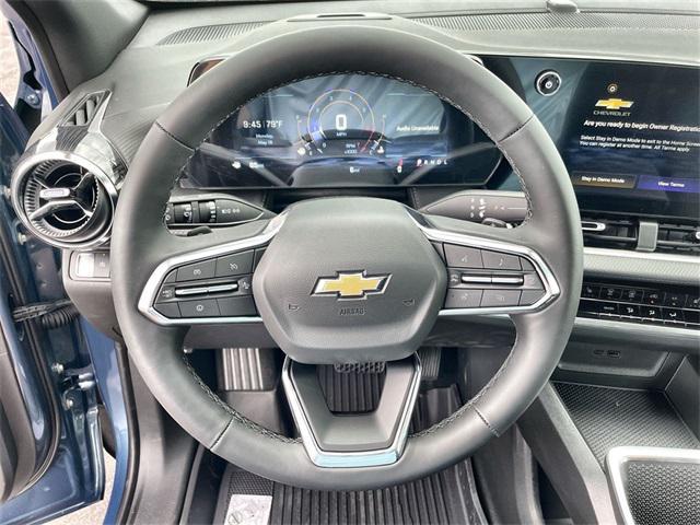 new 2026 Chevrolet Equinox car, priced at $30,290