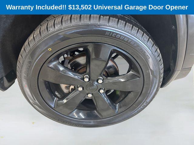 used 2015 Jeep Grand Cherokee car, priced at $13,502