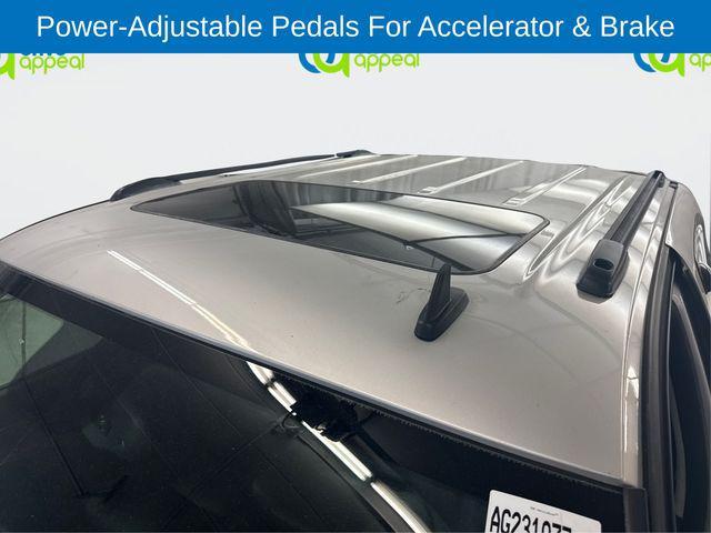 used 2010 Chevrolet Avalanche car, priced at $14,854