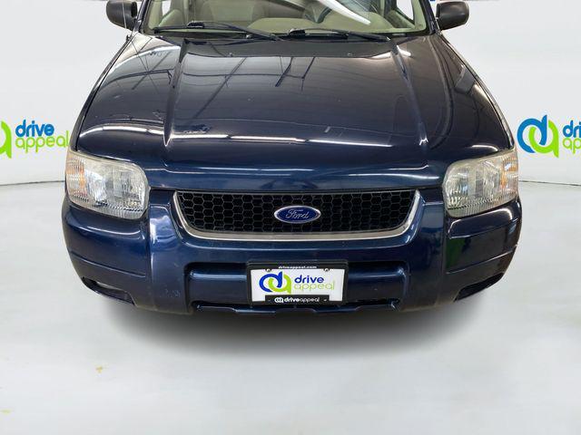used 2004 Ford Escape car, priced at $8,990