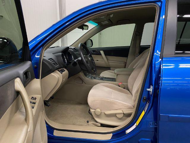 used 2008 Toyota Highlander car, priced at $14,997
