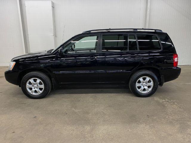 used 2003 Toyota Highlander car, priced at $9,997