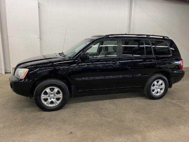 used 2003 Toyota Highlander car, priced at $9,997