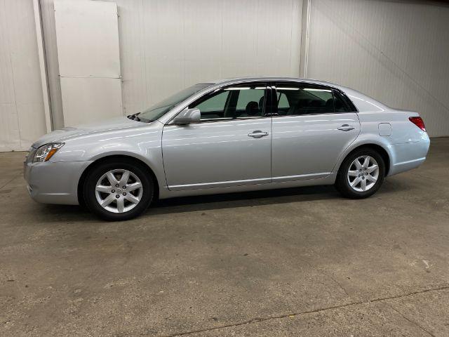 used 2007 Toyota Avalon car, priced at $9,990