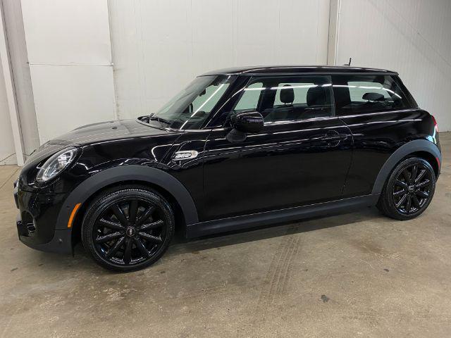 used 2020 MINI Hardtop car, priced at $18,990