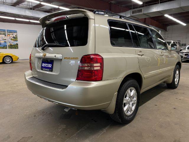 used 2003 Toyota Highlander car, priced at $8,900