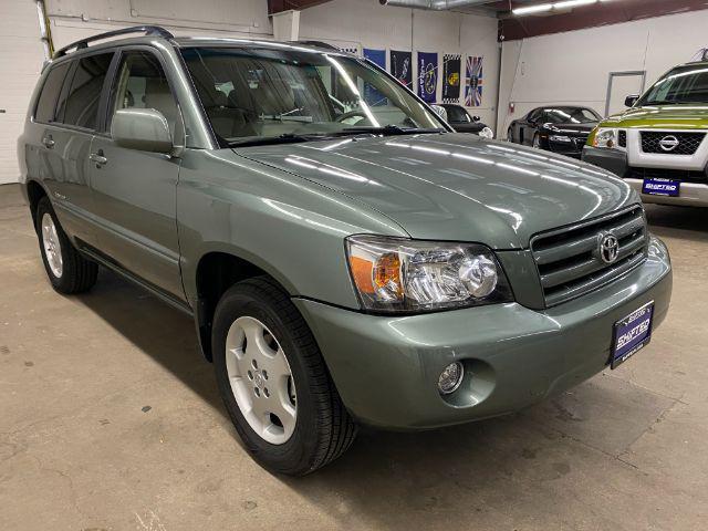 used 2007 Toyota Highlander car, priced at $13,997