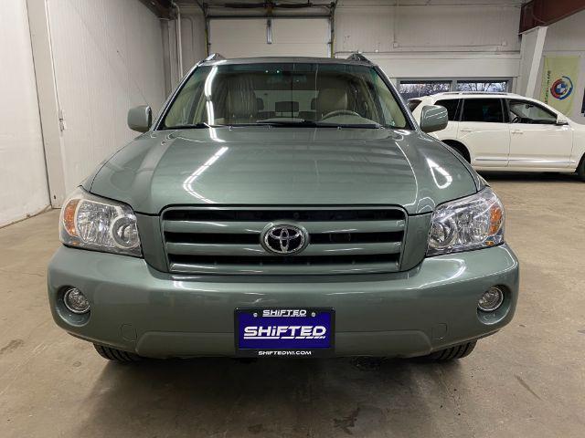 used 2007 Toyota Highlander car, priced at $13,997