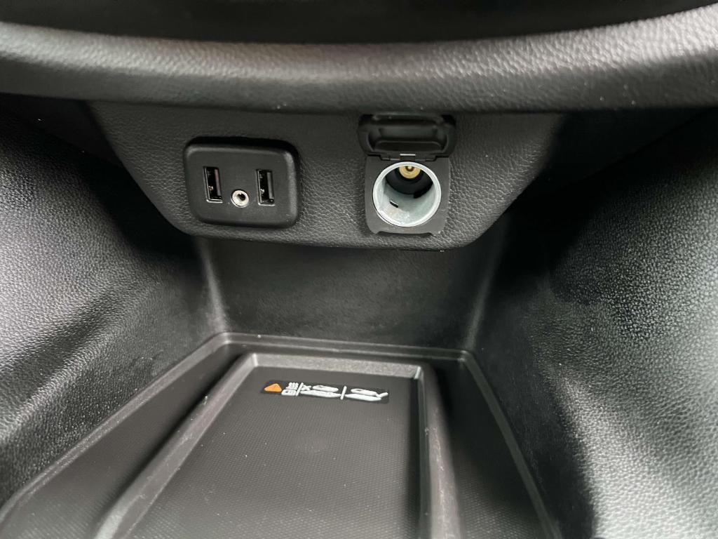 used 2023 Chevrolet Traverse car, priced at $28,900