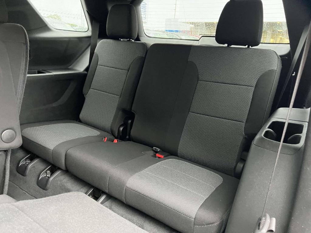 used 2023 Chevrolet Traverse car, priced at $28,900