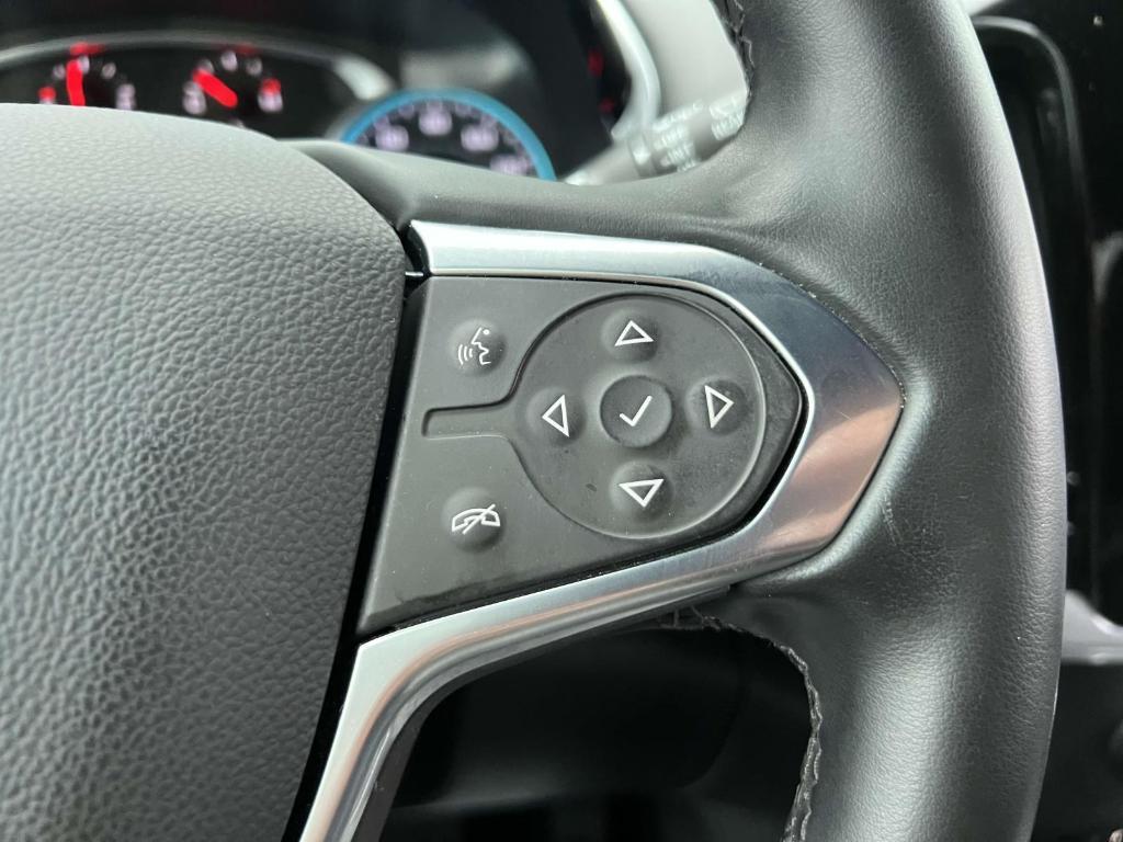 used 2023 Chevrolet Traverse car, priced at $28,900