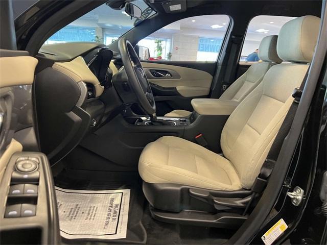 used 2023 Chevrolet Traverse car, priced at $27,200