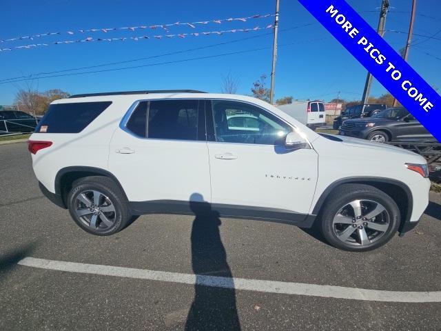 used 2021 Chevrolet Traverse car, priced at $29,400