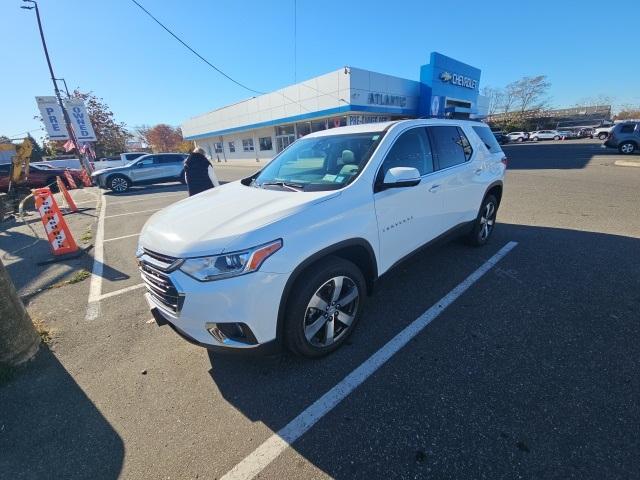 used 2021 Chevrolet Traverse car, priced at $29,400