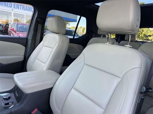 used 2022 Chevrolet Traverse car, priced at $25,500