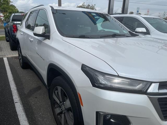 used 2022 Chevrolet Traverse car, priced at $26,900