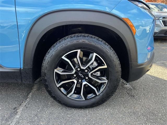 used 2025 Chevrolet TrailBlazer car, priced at $27,350