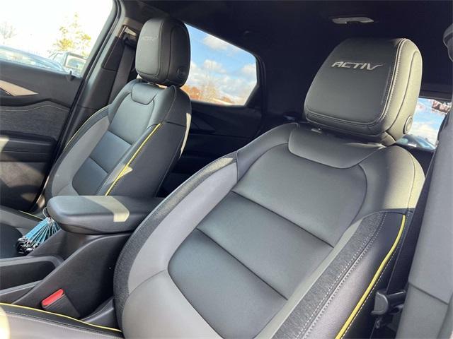 used 2025 Chevrolet TrailBlazer car, priced at $27,350