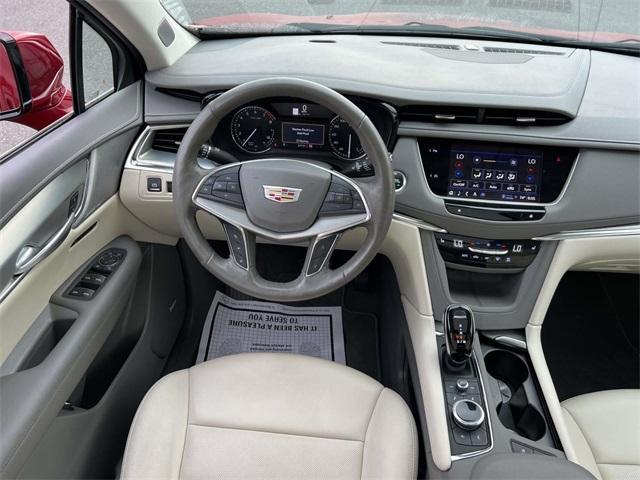 used 2022 Cadillac XT5 car, priced at $30,400