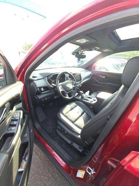 used 2023 Chevrolet Traverse car, priced at $32,100