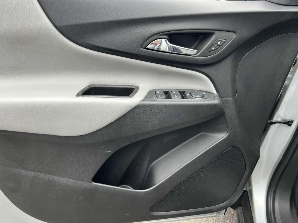 used 2022 Chevrolet Equinox car, priced at $17,500
