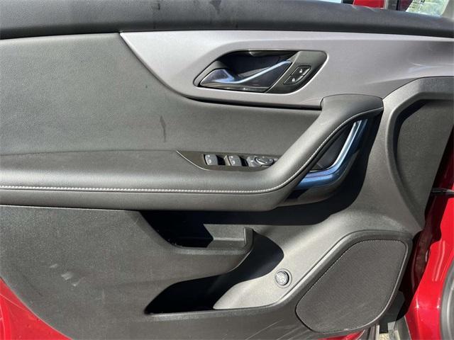 used 2025 Chevrolet Blazer car, priced at $30,900