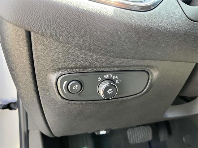 used 2022 Chevrolet Equinox car, priced at $17,950