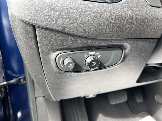 used 2023 Chevrolet Equinox car, priced at $18,900