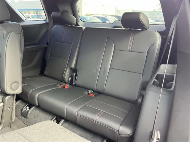used 2023 Chevrolet Traverse car, priced at $36,900