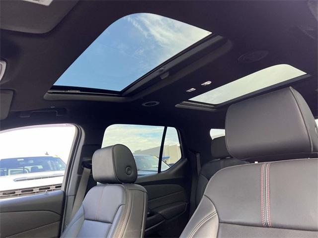 used 2023 Chevrolet Traverse car, priced at $36,900