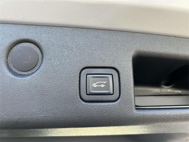 used 2022 Chevrolet Equinox car, priced at $22,150