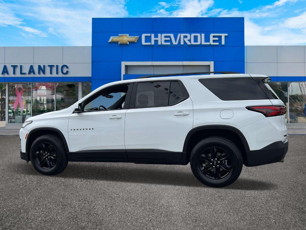 used 2023 Chevrolet Traverse car, priced at $30,800