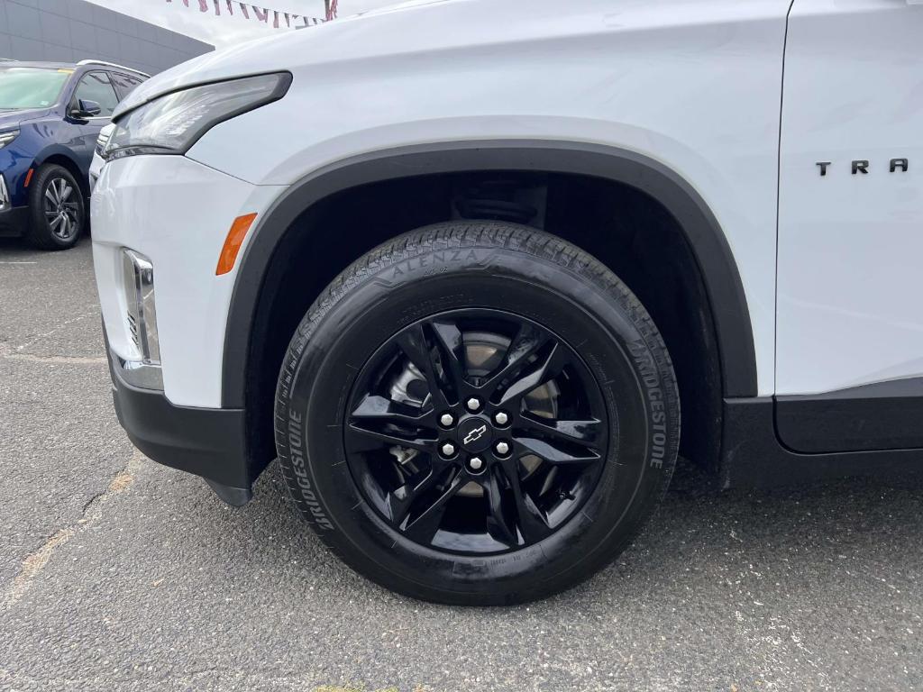 used 2023 Chevrolet Traverse car, priced at $30,800