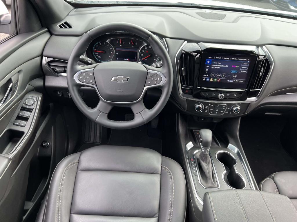 used 2023 Chevrolet Traverse car, priced at $30,800