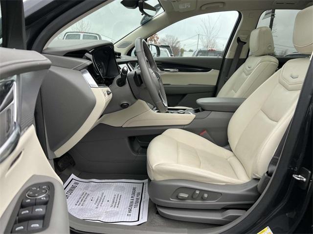 used 2022 Cadillac XT6 car, priced at $36,800