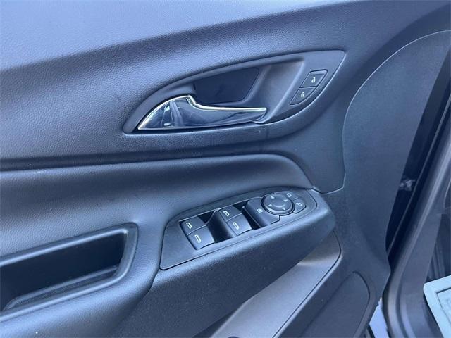 used 2022 Chevrolet Equinox car, priced at $18,300