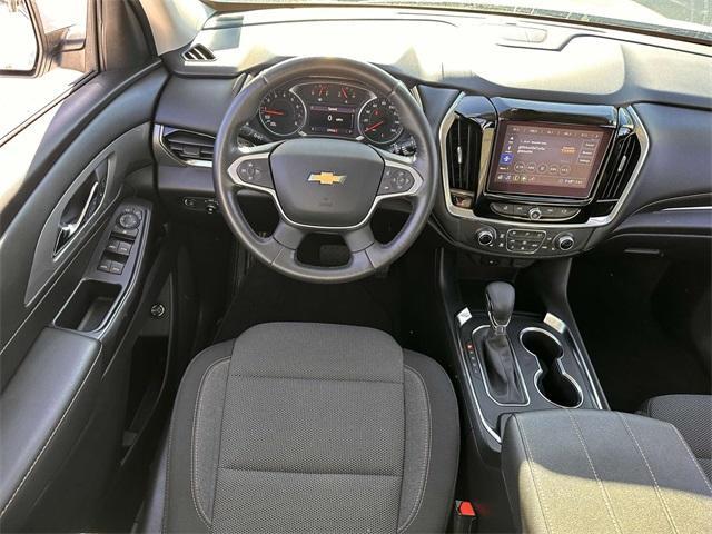 used 2021 Chevrolet Traverse car, priced at $24,400