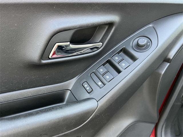 used 2022 Chevrolet Trax car, priced at $15,500