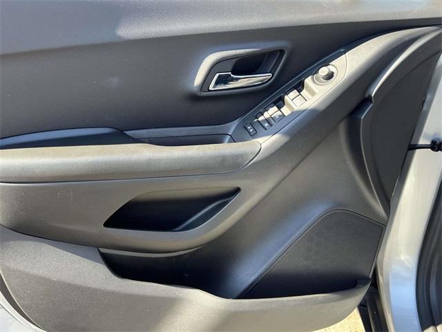 used 2022 Chevrolet Trax car, priced at $15,600