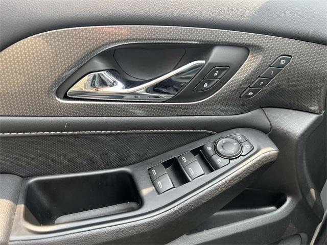 used 2023 Chevrolet Traverse car, priced at $38,950