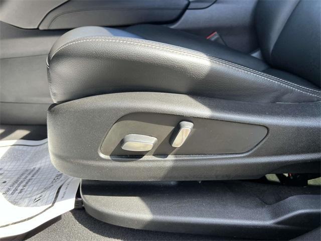 used 2022 Cadillac XT5 car, priced at $24,505