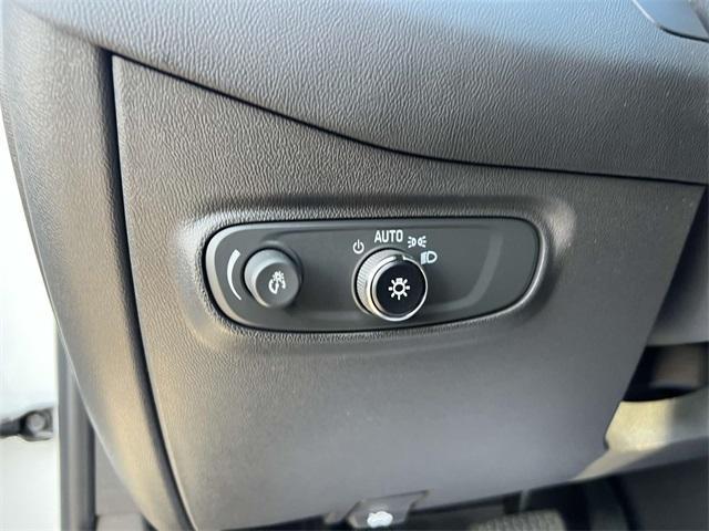 used 2022 Chevrolet Equinox car, priced at $18,900