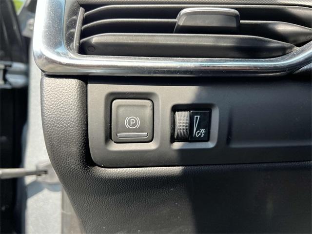 used 2023 Cadillac XT4 car, priced at $25,900